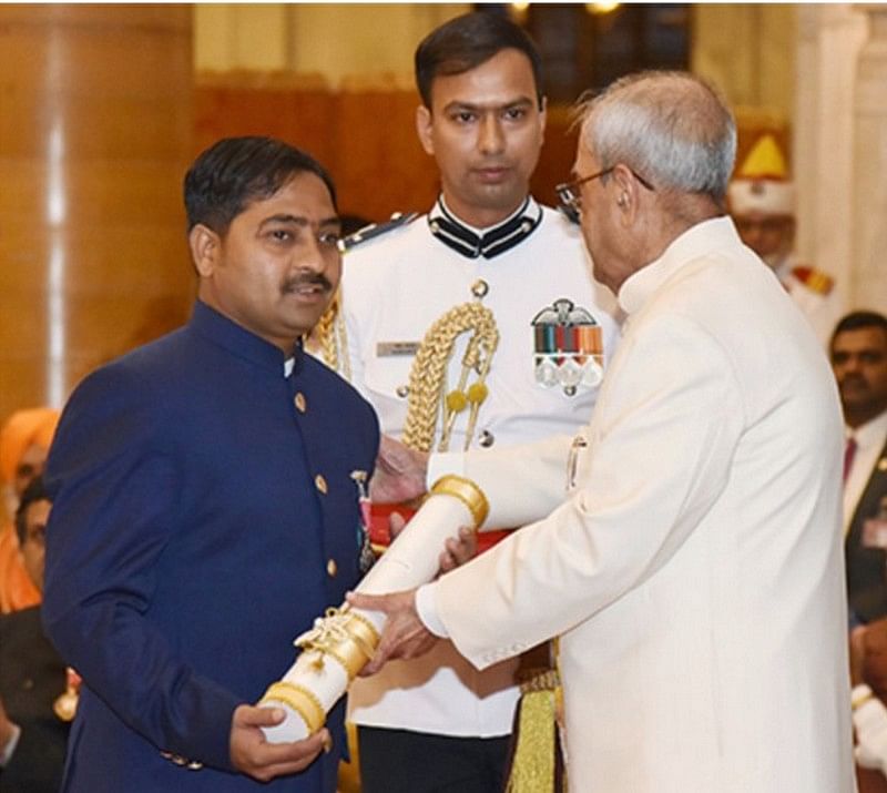 Shekhar Naik, former Indian blind team captain receiving Padma Shri award from then president, Pranab Mukherjee in 2017. He captained the 2012 T20 World Cup and 2014 ODI World Cup winning teams. | Photo: CABI website