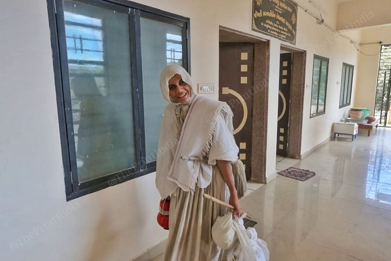 Sadhvi Pararth Rekha returns after collection food for a group of 11 Jain nuns, in Junagarh | Praveen Jain | ThePrint