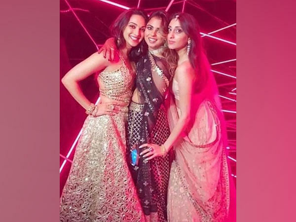 Throwback: Check out this smiling picture of Kiara Advani with her bridesmaids Isha Ambani, Anissa Malhotra 