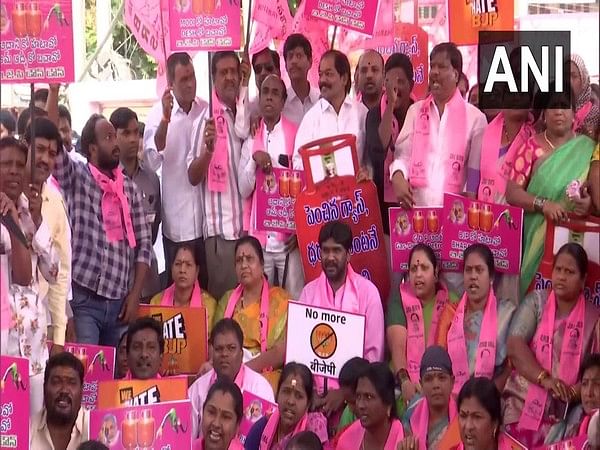 Telangana: BRS stage protest in Hyderabad against price hike of LPG cylinders