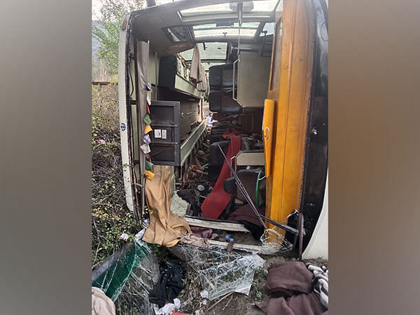 One dead, 41 injured as bus overturns on Manali-Chandigarh highway