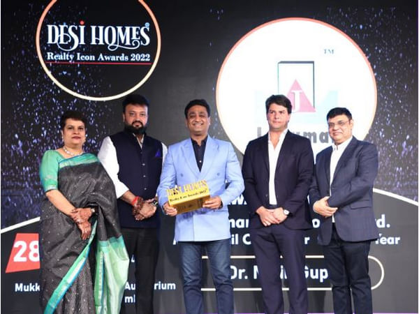 Desi Homes Realty Icon Awards honours Dr Nalin Kumar Gupta, MD at J Kumar Infra Projects Limited for Metro Rail Contractor of the Year 2022 Desi Homes Realty Icon Awards honours Dr Nalin Kumar Gupta, MD at J Kumar Infra Projects Limited for Metro Rail Contractor of the Year 2022