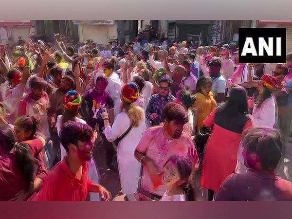 Rajasthan: Holi celebrations at its peak in Jaipur after a grey Covid period 