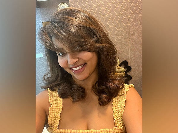 Actor Anicka Vikhraman accuses former boyfriend of physical abuse, shares pictures of bruises 