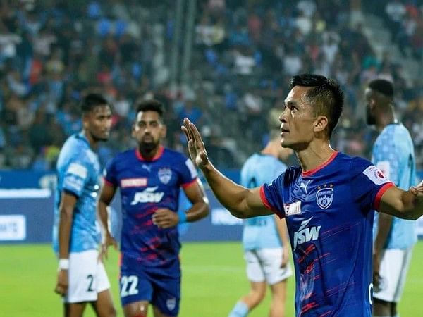 ISL: Chhetri strikes as Bengaluru FC go one-up on Mumbai City FC in semi-final