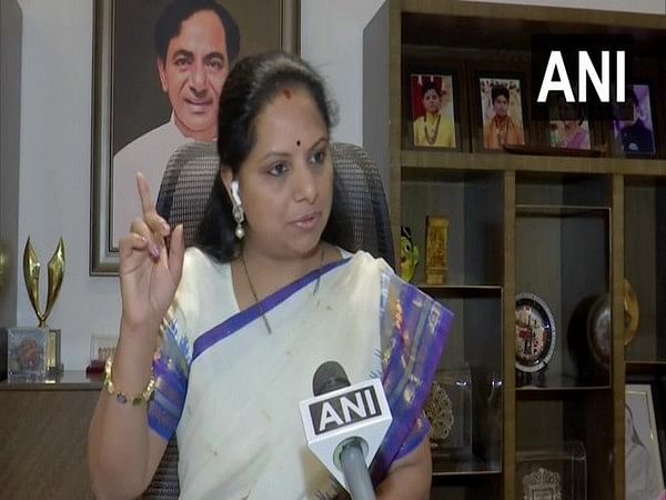 Liquor case : K Kavitha reaches Delhi for ED questioning 