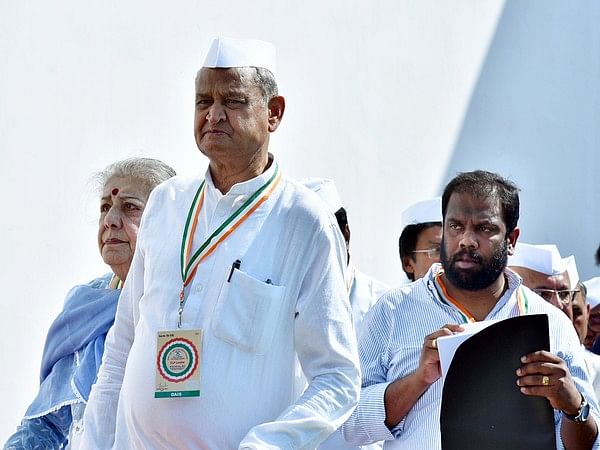 Not justified to snatch the "rights of martyrs' children" for relatives: Gehlot