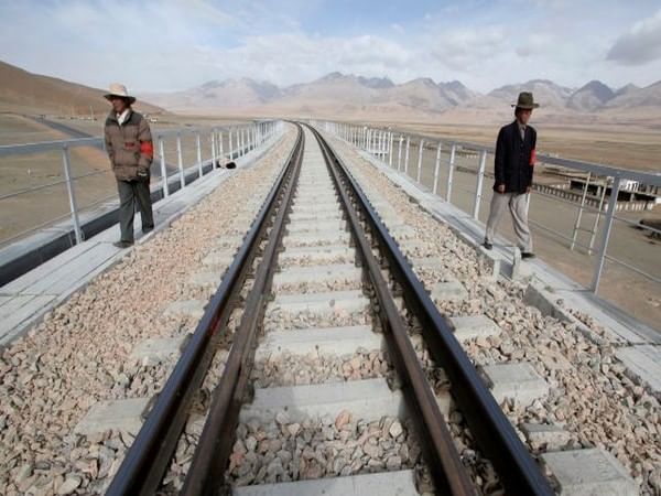 Train to Tibet along LAC