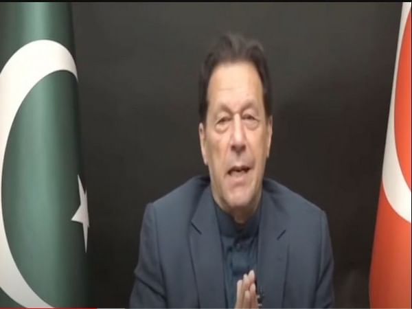 Pakistan: Imran Khan slams Punjab CM, IGP for terming death of PTI worker  Pakistan: Imran Khan slams Punjab CM, IGP for terming death of PTI worker