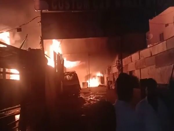 Hyderabad: Massive fire engulfs timber depot at Attapur Hyderabad: Massive fire engulfs timber depot at Attapur