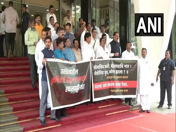 Maharashtra: MVA leaders protest demanding Abdul Sattar's resignation over remarks on farmers