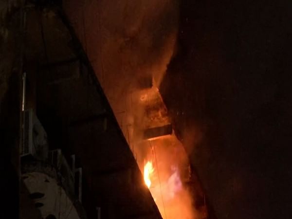 Telangana: Massive fire breaks out in Swapnalok Complex, fire tenders on spot Telangana: Massive fire breaks out in Swapnalok Complex, fire tenders on spot
