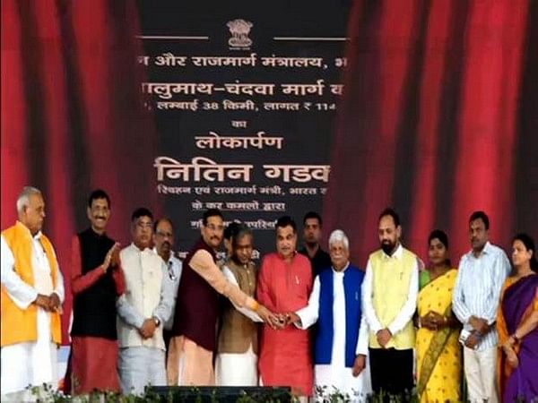 Jharkhand: Nitin Gadkari inaugurates and lays foundation stones of National Highway projects in Ranchi, Jamshedpur 