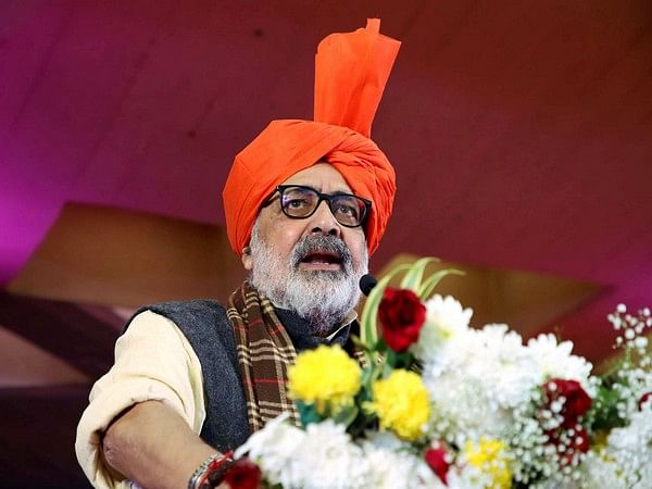 BJP leader Giriraj Singh, 22 others acquitted by Bihar court in 9-year-old rail blockade case 