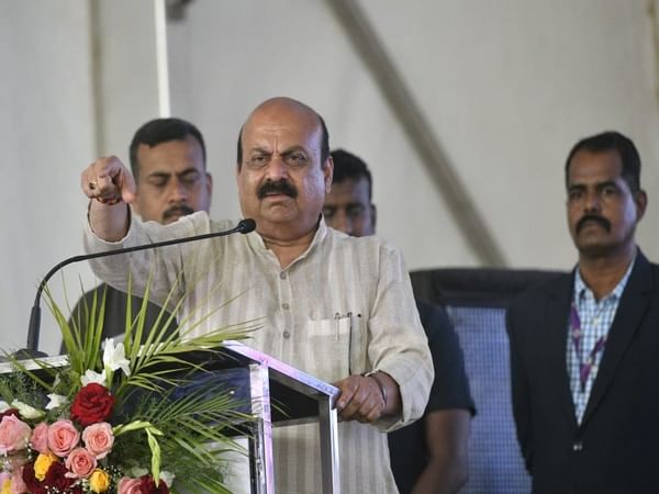 Karnataka CM extends support for Adi Jagadguru Panchacharya Pathashale