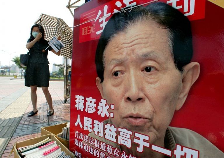 Chinese doctor who blew the whistle on 2003 SARS epidemic that raged through Beijing dies at 91