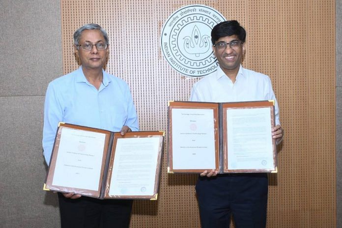 (From left) K.V. Subramaniam, president of Reliance Life Sciences, and IIT Kanpur director Prof. Abhay Karandikar signed the MoU Friday | By special arrangement