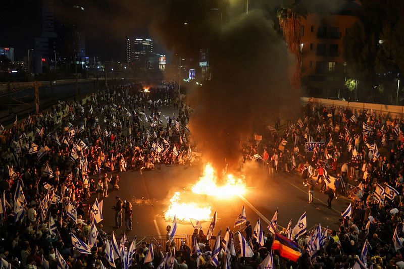 Israeli Government In Chaos As Judicial Reform Plans Draw Mass Protests ...