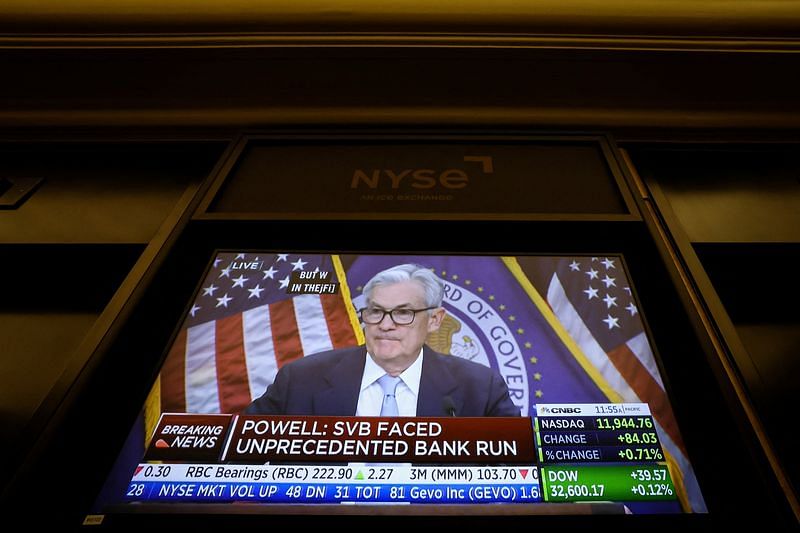 Stocks, Treasury Yields Retreat As Fed Signals Pause In Rate Hikes ...