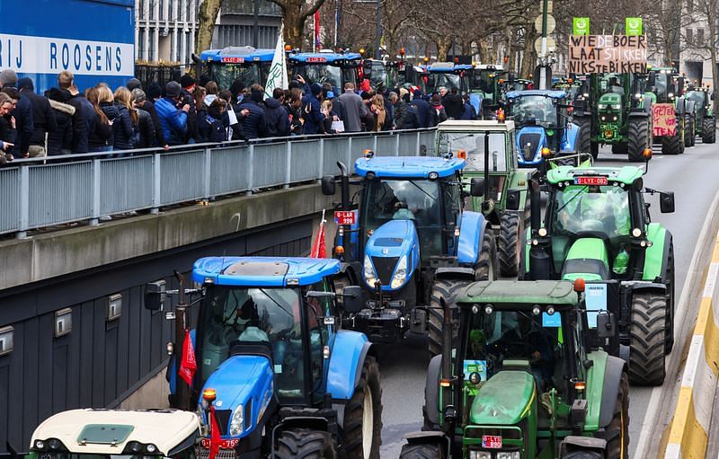 Tractors Roll Into Brussels In Farmer Protest Over Plans To Limit ...