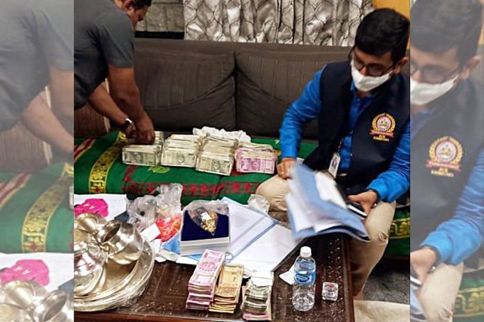 Cash recovered after raids by Anti-Corruption Bureau (ACB) officials | ANI file photo Cash recovered after raids by Anti-Corruption Bureau (ACB) officials | ANI file photo