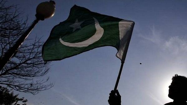SubscriberWrites: Pakistan’s failure at becoming a democracy haunts India’s progress