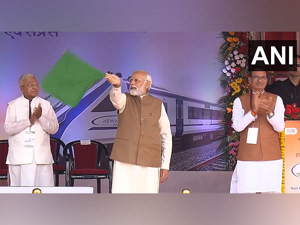 "Technologically advanced, clean, on time...": PM Modi flags off Bhopal-Delhi Vande Bharat train