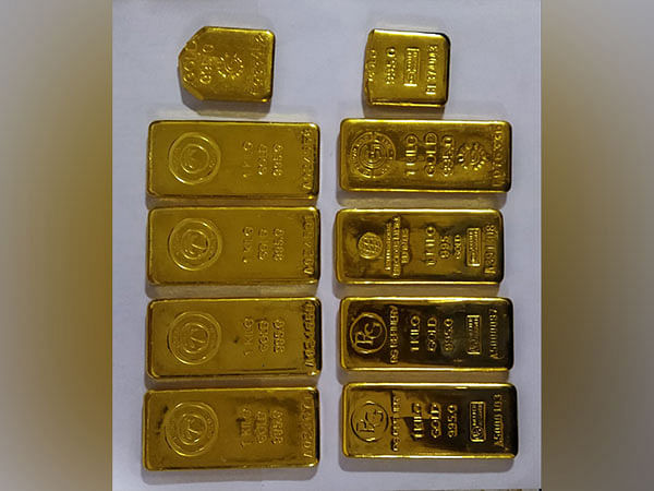 Man coming from Dubai arrested at Mumbai airport, gold worth Rs 4.62 cr seized 