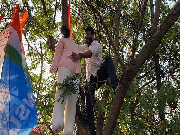 Telangana: NSUI leaders stages protest over Class 10 SSC question paper leak, two teachers held