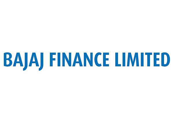 Calculate your returns before investment with Bajaj Finance FD calculator