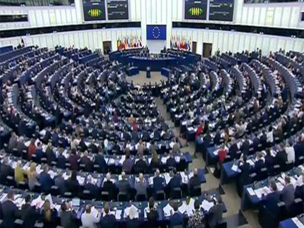 European Parliament adopts key laws to reach 2030 climate target