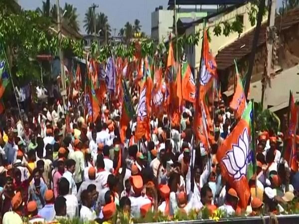Karnataka polls: Yediyurappa holds roadshow in Shikaripur as son Vijayendra set to file nomination