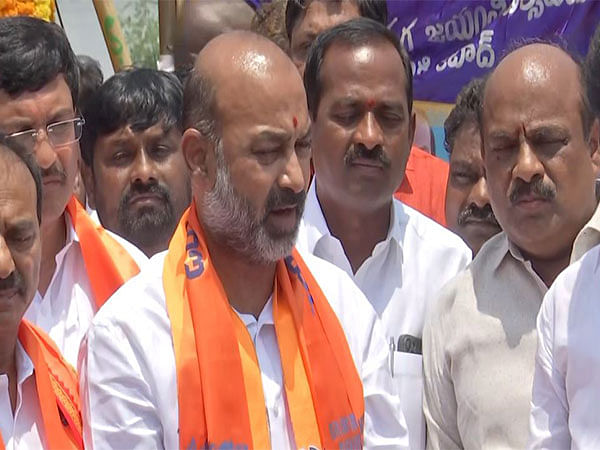 "A vote for BRS is a vote for Congress": Telangana BJP chief Bandi Sanjay