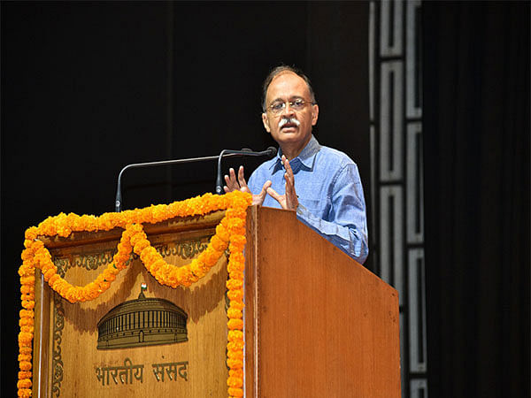 LS Secretary General inaugurates Chintan Shivir, says initiative will promote out-of-box-thinking among employees  