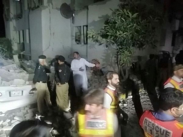 Pakistan: Death toll from blasts in Swat's counter-terrorism police station rises to 17