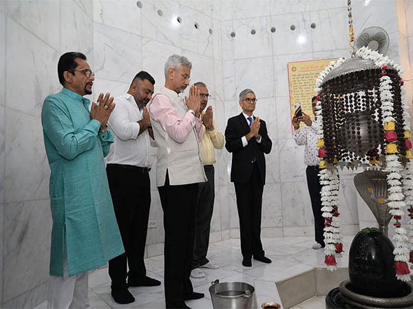EAM Jaishankar visits Hindu temple in Panama, interacts with Indian community