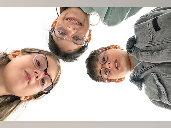 ZEISS expands its lens portfolio in India with the launch of MyoCare and Smartlife Young targeted at growing children and teenagers