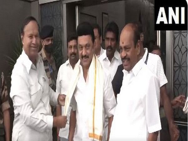 Tamil Nadu CM Stalin Arrives In Delhi; To Meet President Murmu ...