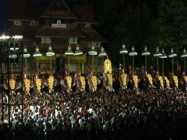 Kerala: Ezhunnallippu, Kudamattam conclude in Thrissur Pooram