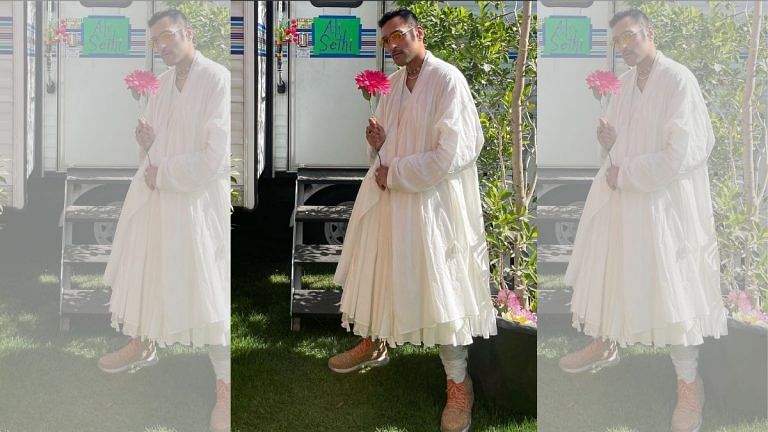 Ali Sethi wore a white angarkha but Pakistanis just don’t understand fashion