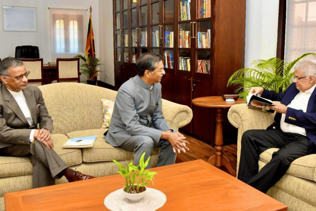 Indian High Commissioner to Sri Lanka Gopal Bagley and NCGG DG Bharat Lal with Sri Lankan President Ranil Wickremesinghe at Colombo | Twitter | @NCGG_GoI