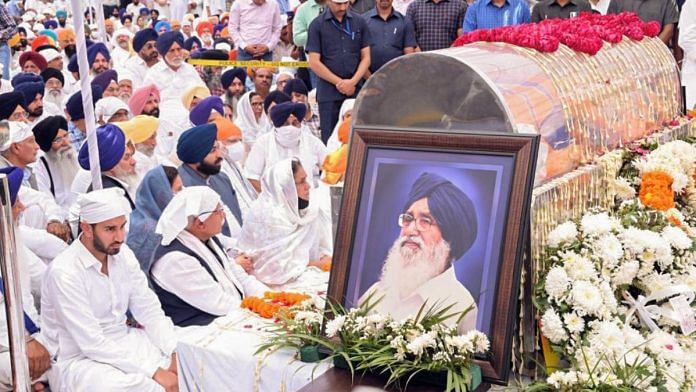 The last rites of former Punjab CM and Shiromani Akali Dal patron Parkash Singh Badal took place in Chandigarh Wednesday | ANI