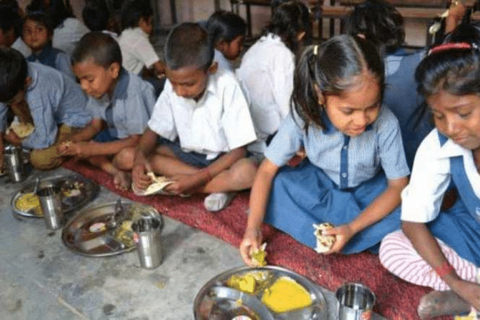 Representational image of school children have mid-day meals | PTI