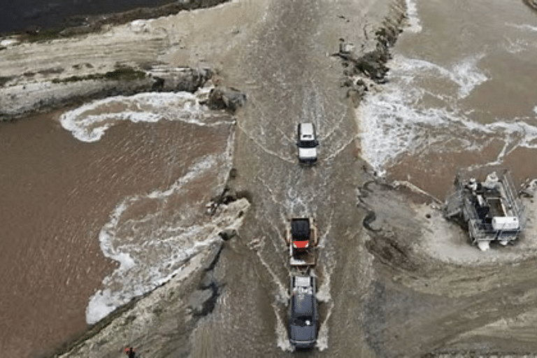 Tornado pummels Arkansas capital, injuring 24 people