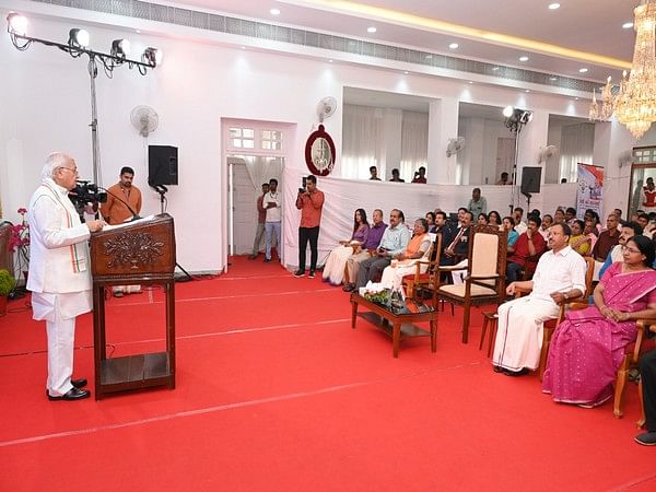 'Mann Ki Baat' a testimony to how a leader can motivate nation into action: Kerala Governor