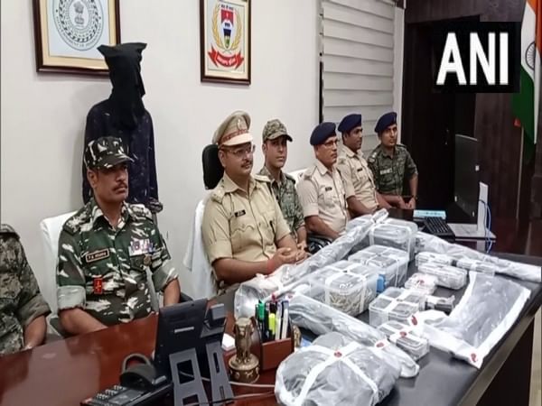 Banned outfit's Naxal commander arrested in Jharkhand's Khunti