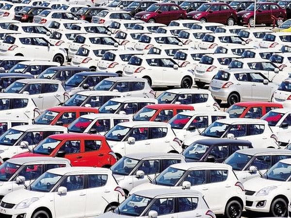 Total retail vehicle sales in India decline 4 pc in April: Federation