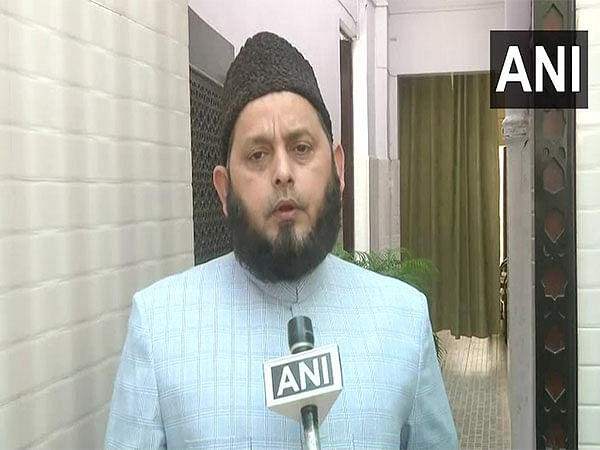 UP urban body polls: Religious leader Khalid Rasheed Farangi Mahali votes in Lucknow