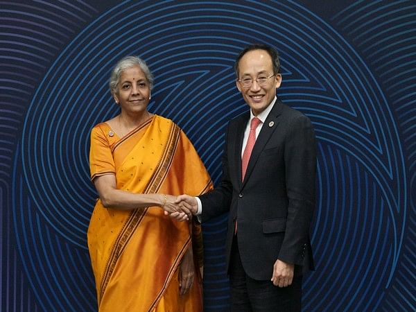 Seetharaman, 한국 Dy PM 추경호와 함께 인도에서 더 큰 투자 기회 논의