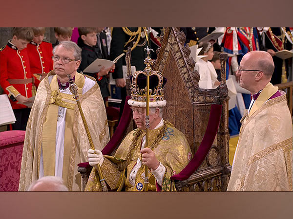 Charles III crowned King, Camilla coronated and crowned with Queen Mary's crown